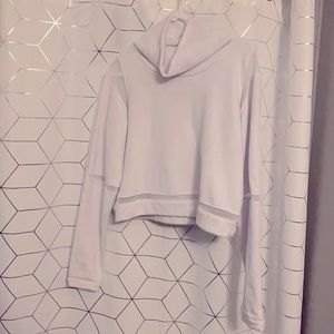 Cozy and trendy Alo cowlneck sweatshirt